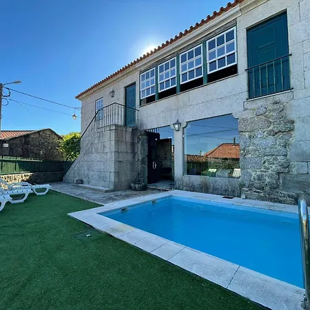 Casa Do Capitao De Cutelo - Geres *